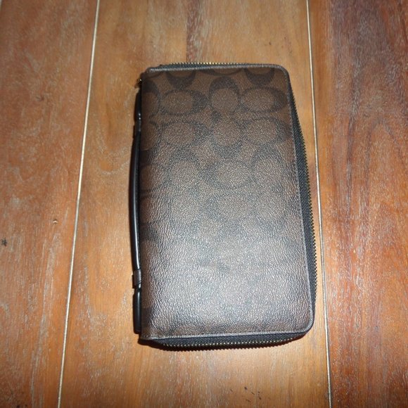 Men's Coach Travel wallet - Picture 1 of 6
